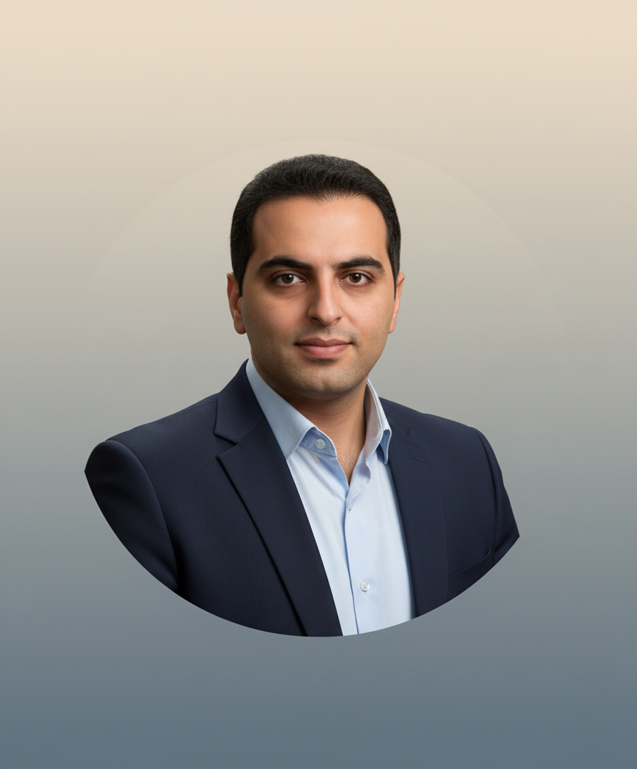 امین فخری